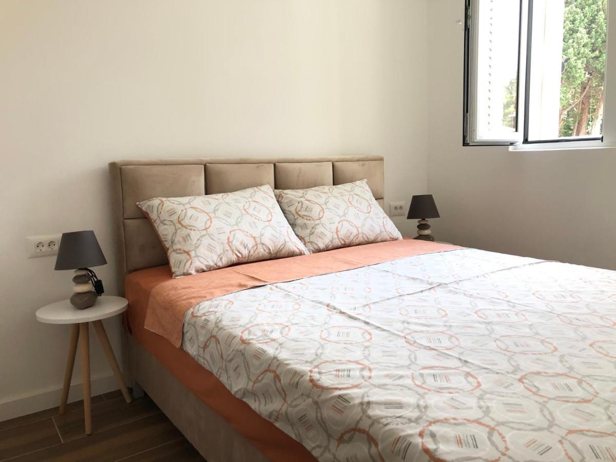 Apartment Sara With Seaview ブドヴァ エクステリア 写真