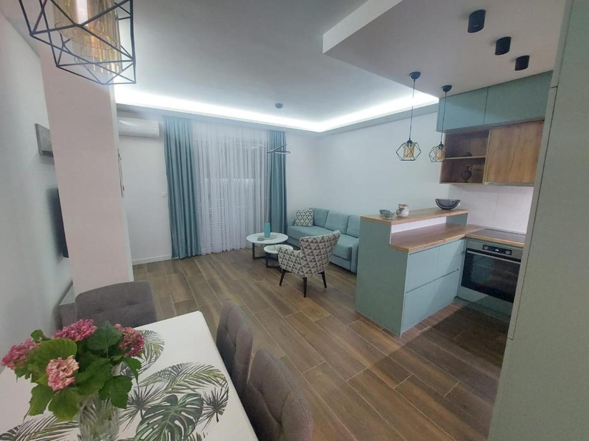 Apartment Sara With Seaview ブドヴァ エクステリア 写真